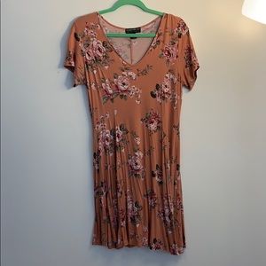 salmon floral smooth dress w short sleeve
